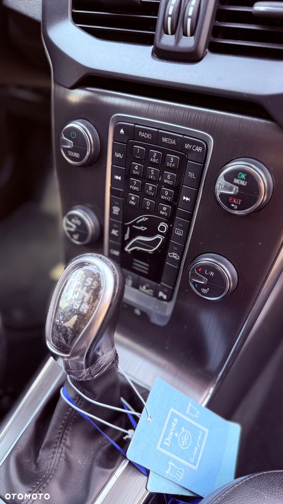 Volvo V40 D4 R-Design Summum - 10