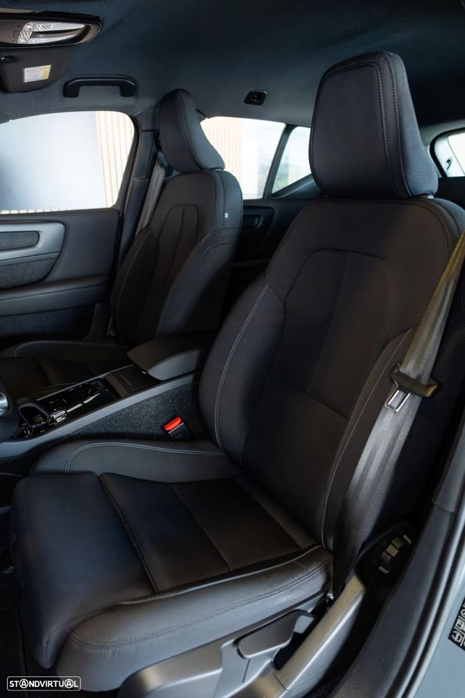 Volvo XC 40 Recharge 69 kWh Single Motor Core - 32