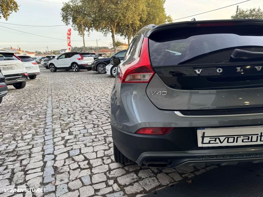 Volvo V40 Cross Country 1.5 T3 Geartronic - 30