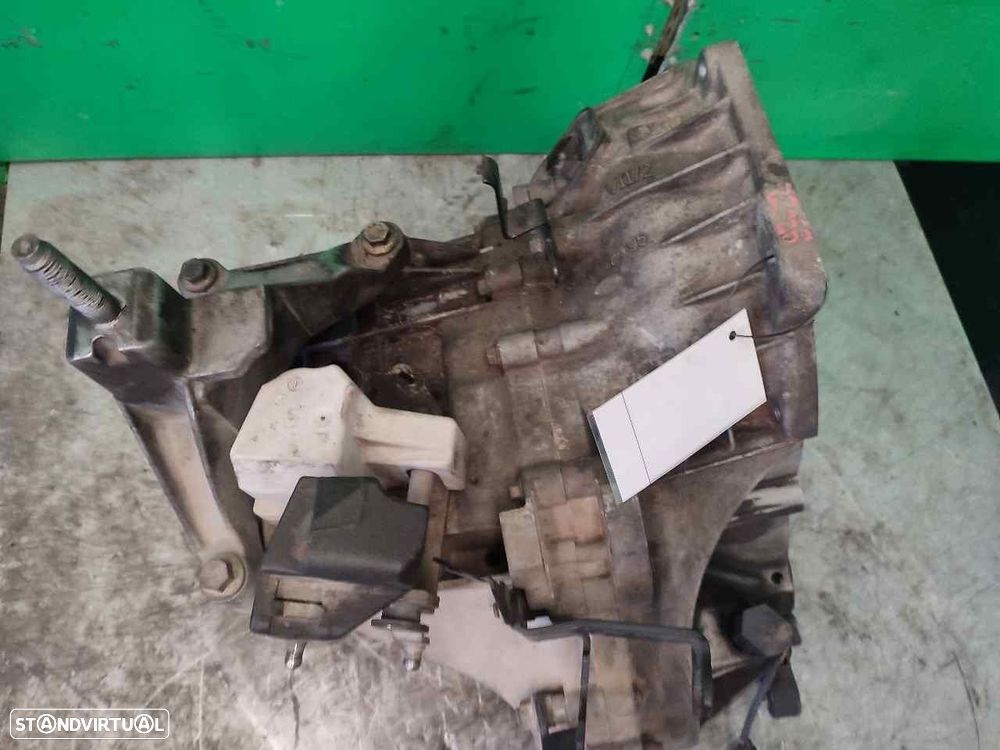 CAIXA VELOCIDADES FORD FOCUS - 4