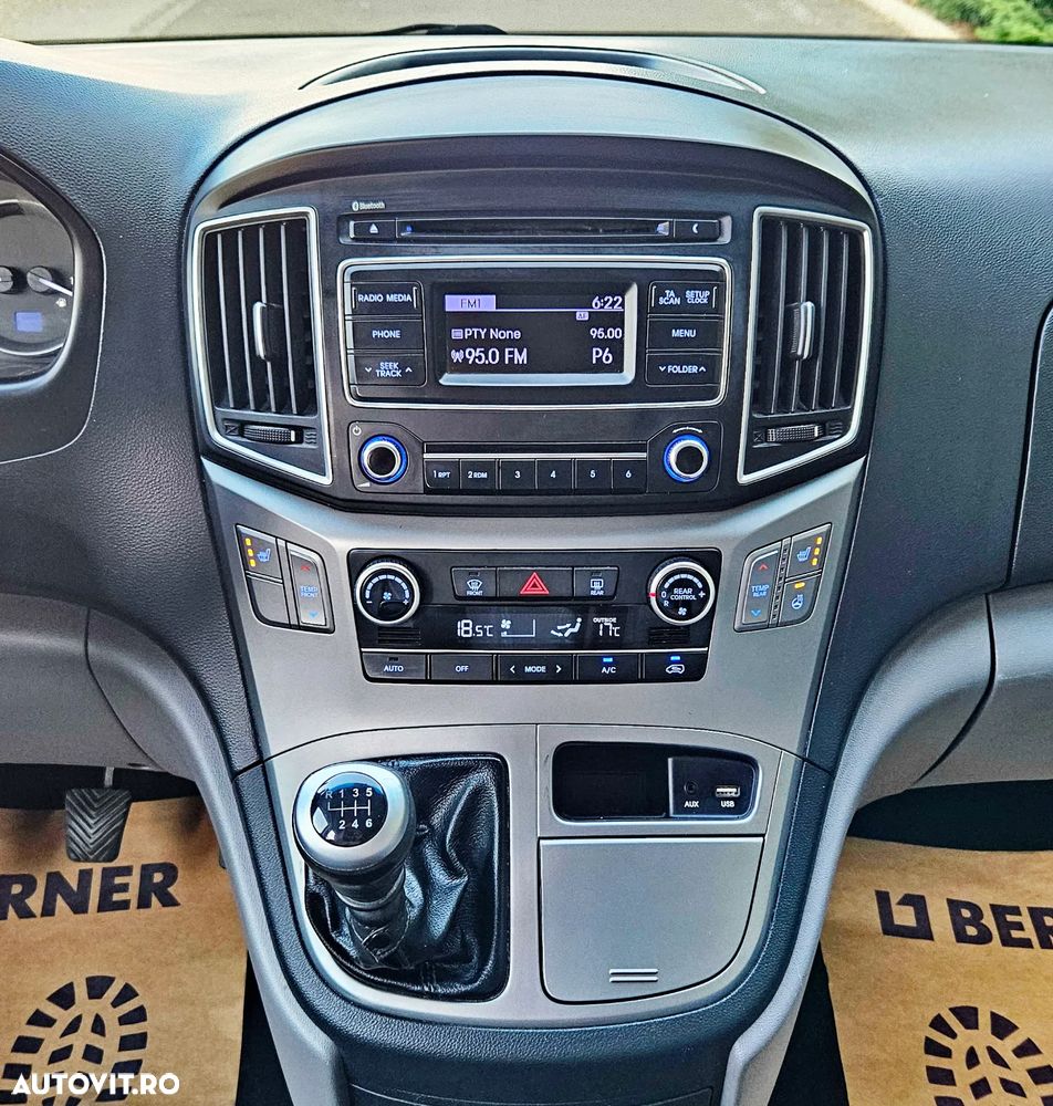 Hyundai H-1 Starex - 20