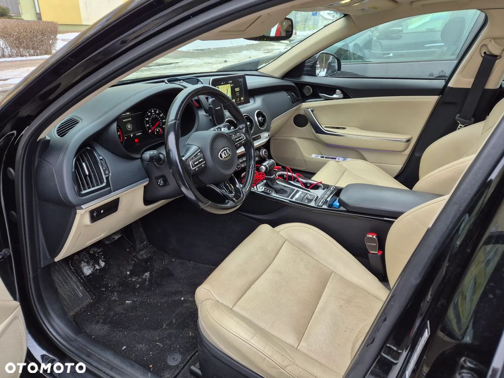 Kia Stinger 2.0 T-GDI GT Line - 33