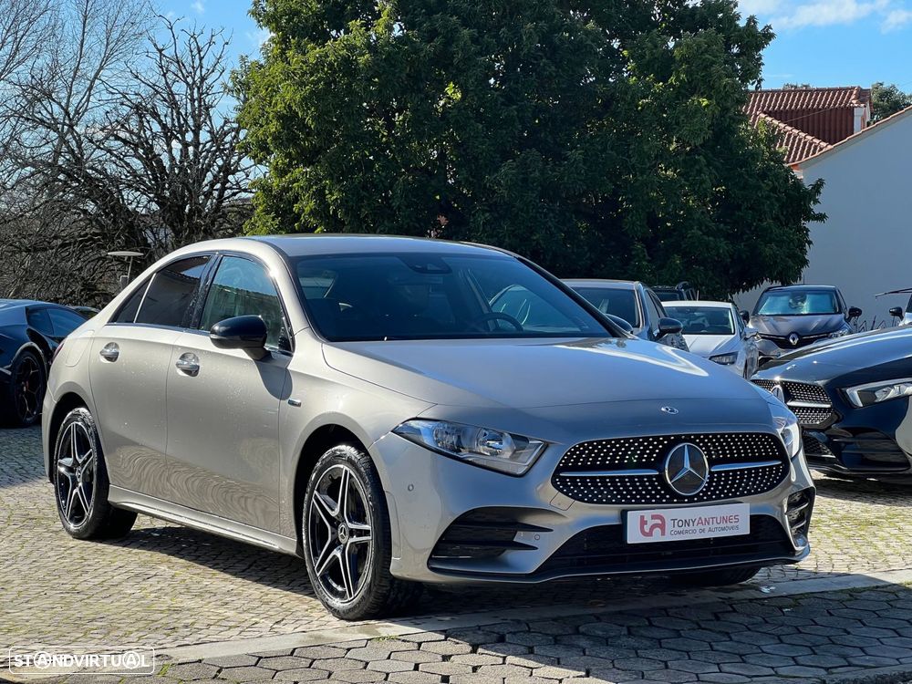 Mercedes-Benz A 250 Limousine e 8G-DCT AMG Line - 5