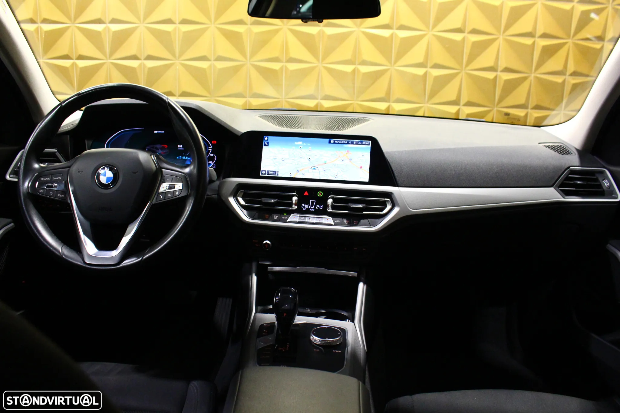 BMW 330 e Auto - 18