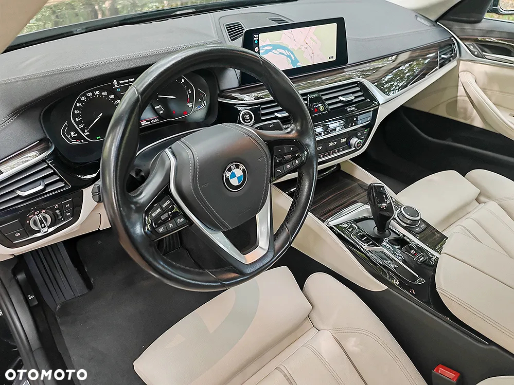 BMW Seria 5 520d Luxury Line sport - 7