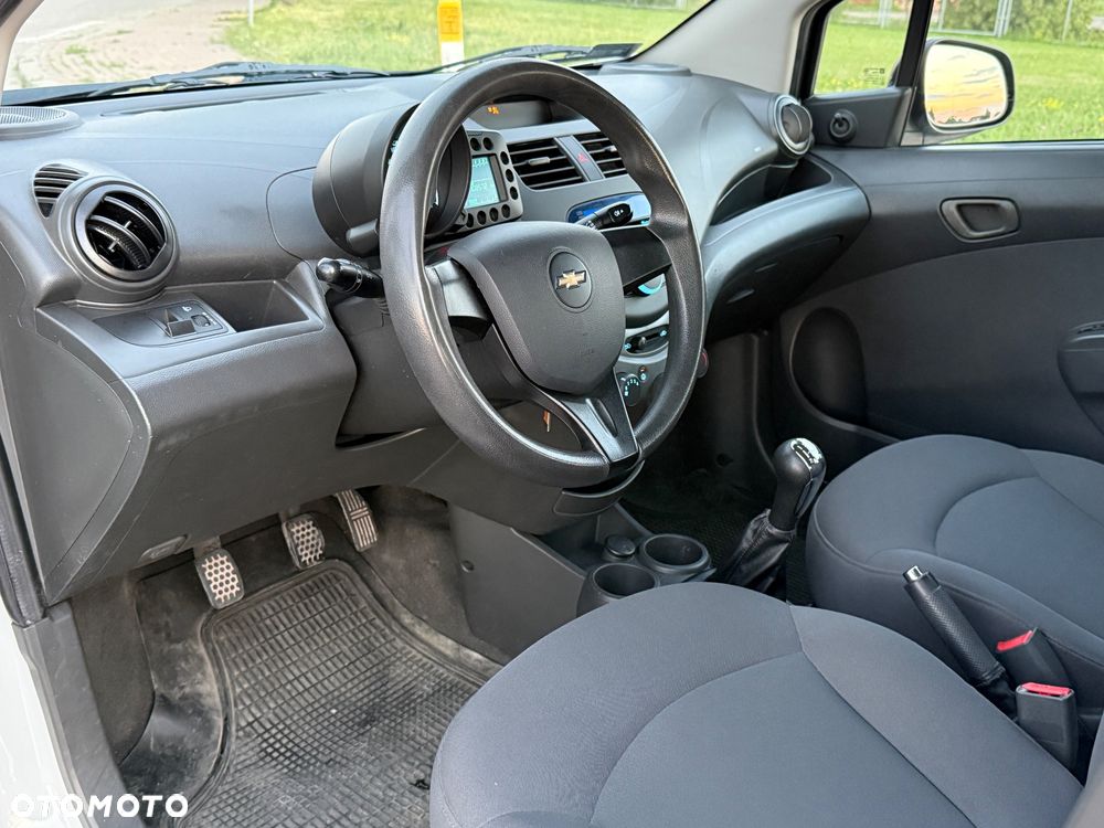 Chevrolet Spark 1.0 LS - 9