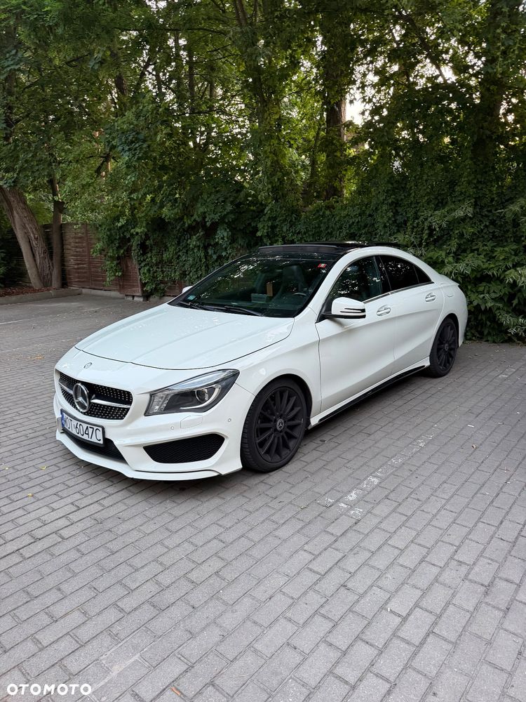 Mercedes-Benz CLA 200 AMG Line - 4