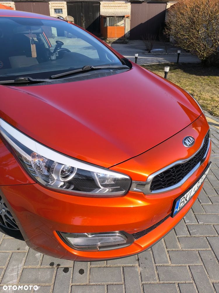 Kia Ceed - 8