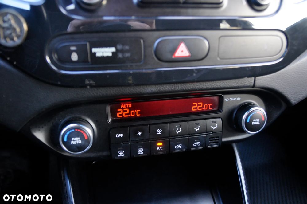 Kia Carens 1.7 CRDi XL - 16