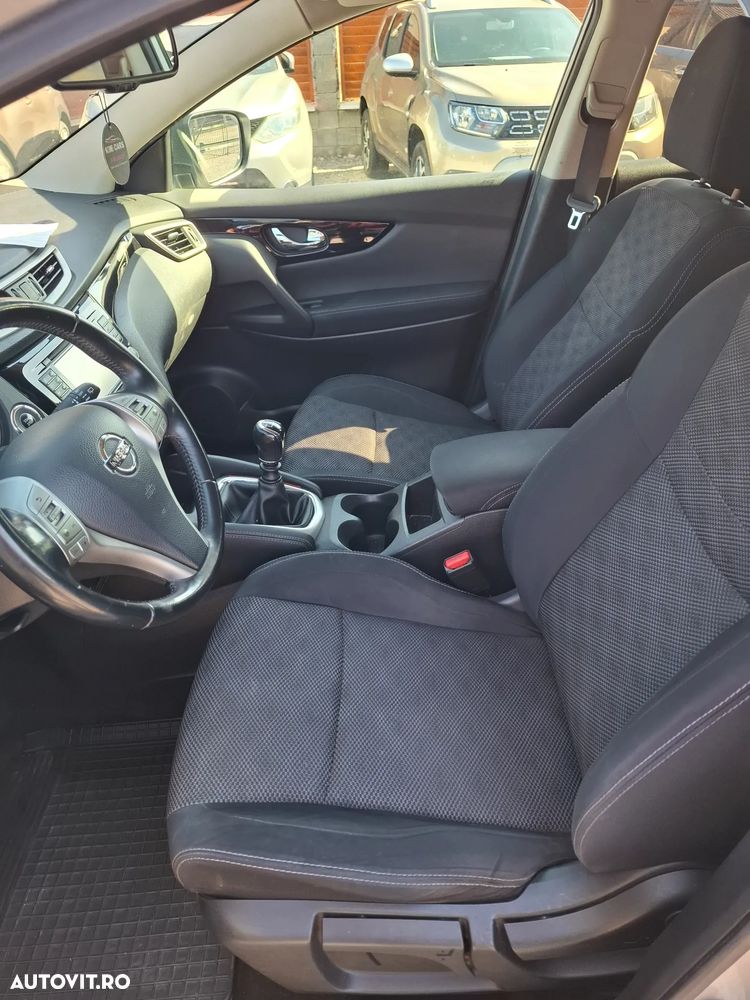 Nissan Qashqai 1.5 DCI N-Connecta - 16