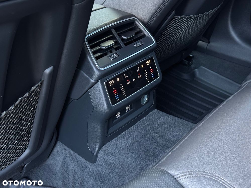 Audi A6 Avant 40 TDI quattro S tronic - 25