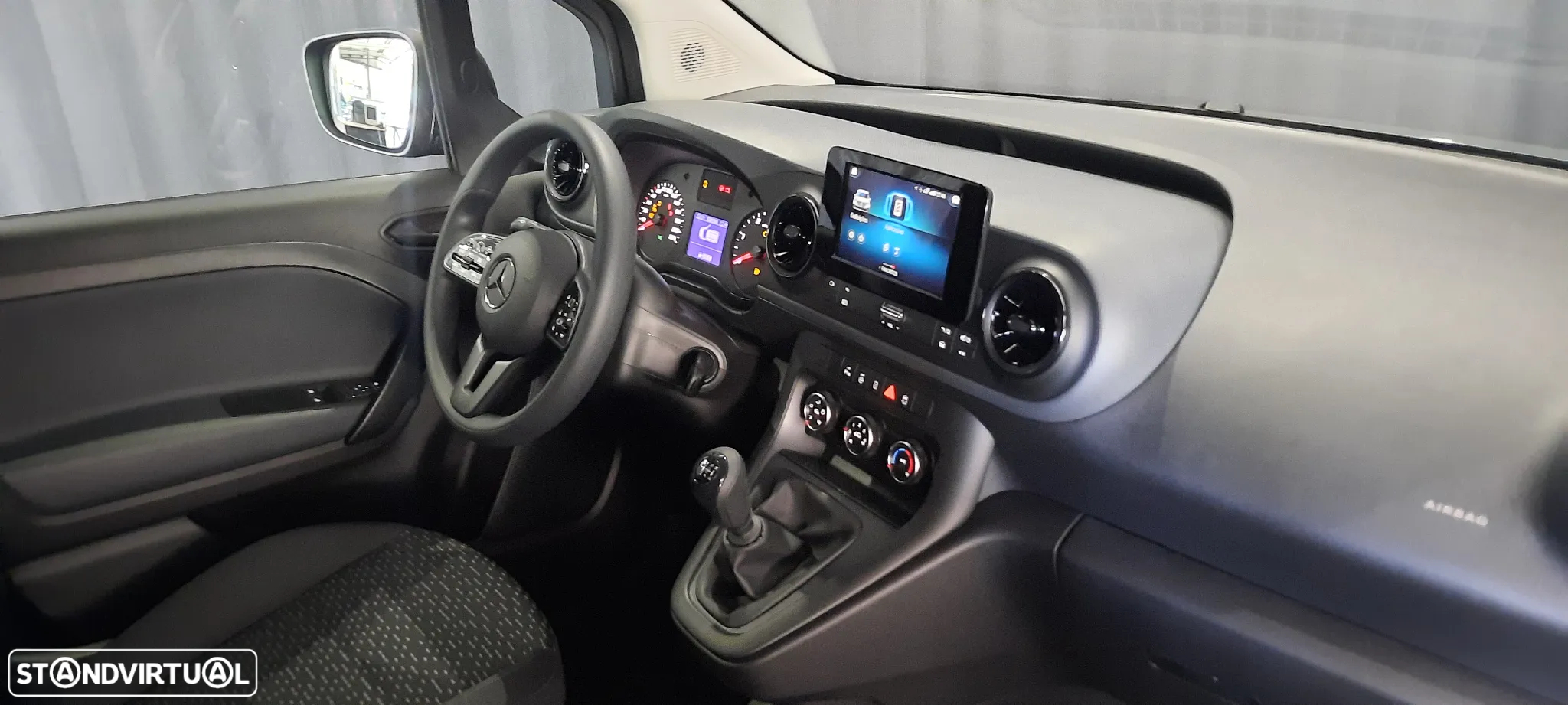 Mercedes-Benz Citan Van 110CDI/27 95cv Linha Pro 3 lugares 5 portas - 29