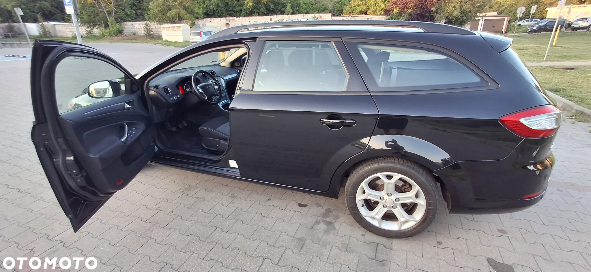 Ford Mondeo - 23