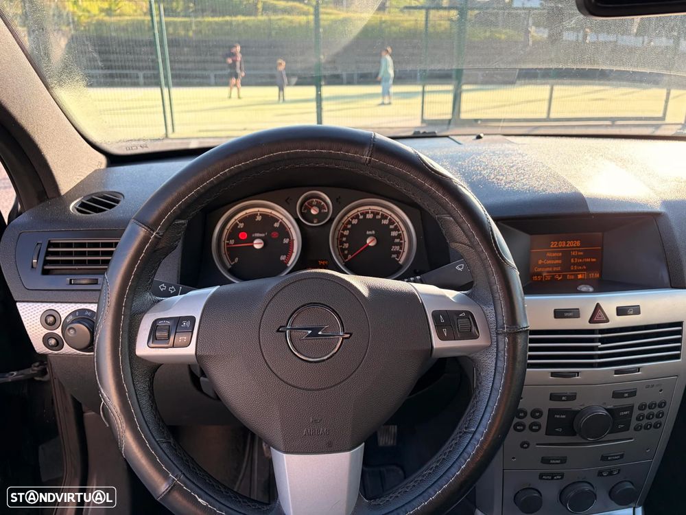 Opel Astra GTC 1.7 CDTI - 11