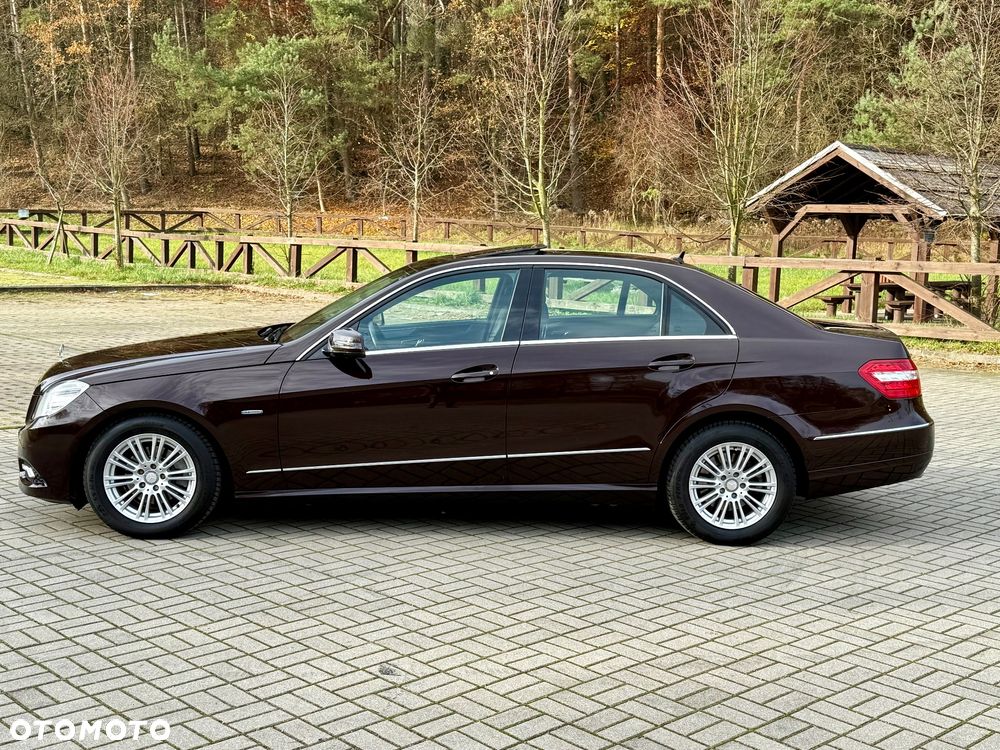 Mercedes-Benz Klasa E 200 BlueEFFICIENCY 7G-TRONIC Avantgarde - 25