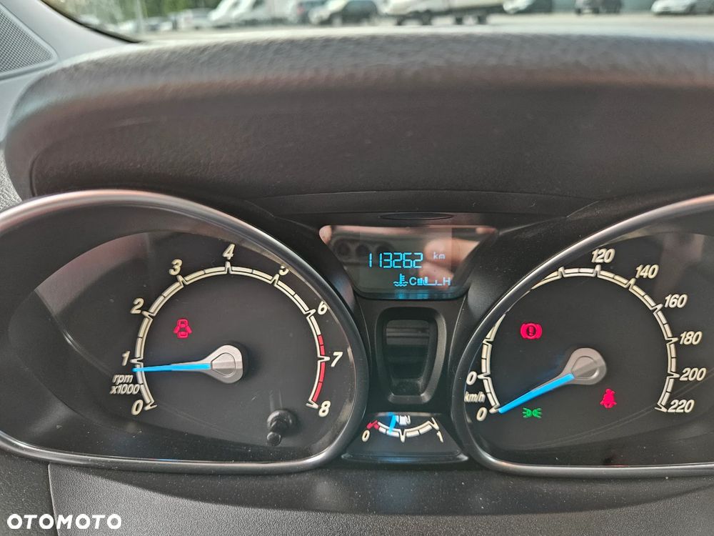 Ford Tourneo Courier - 16
