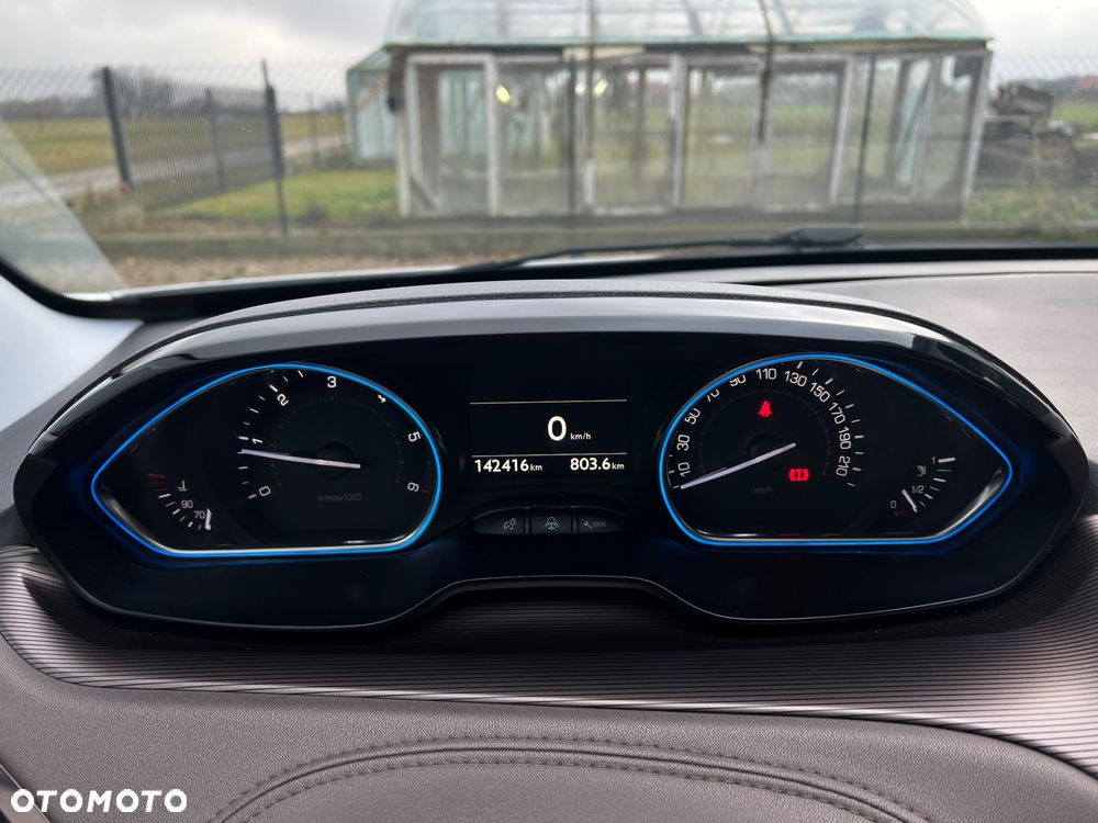 Peugeot 2008 1.6 BlueHDi Allure - 19