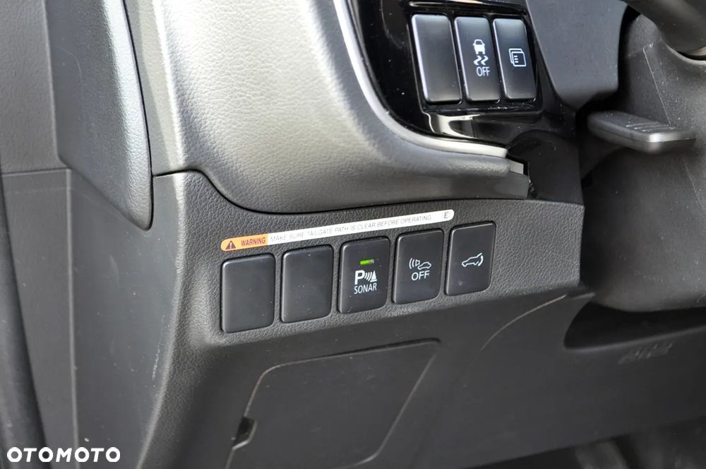 Mitsubishi Outlander - 18