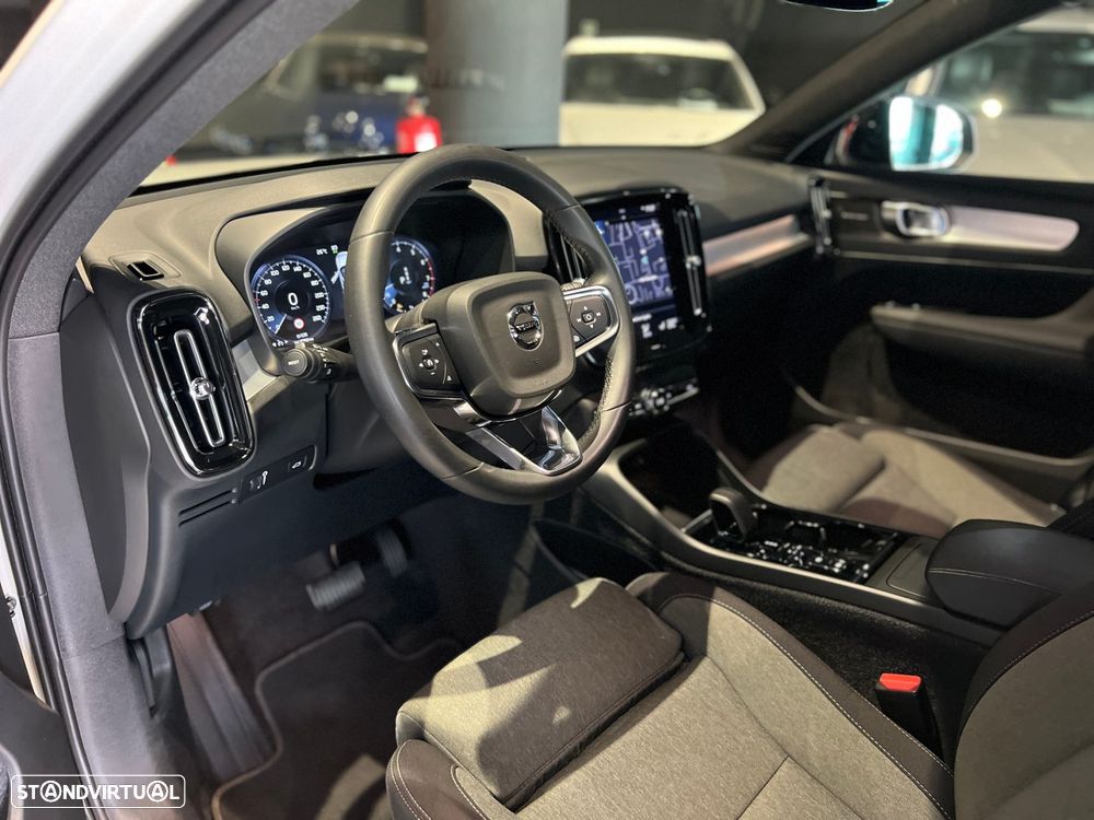 Volvo XC 40 1.5 T2 Core Auto - 34