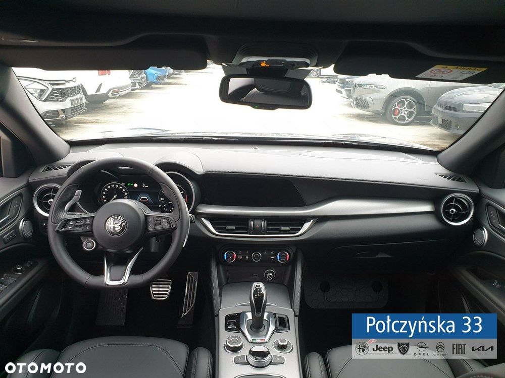 Alfa Romeo Stelvio - 25