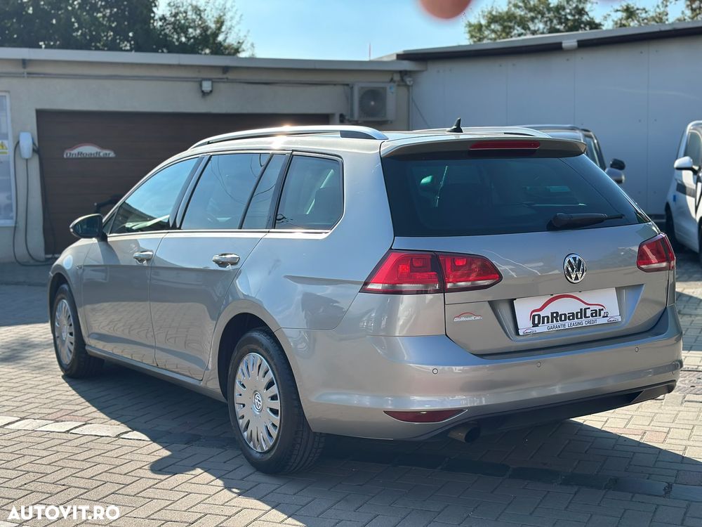 Volkswagen Golf 1.6 TDI BlueMotion Technology Lounge - 4