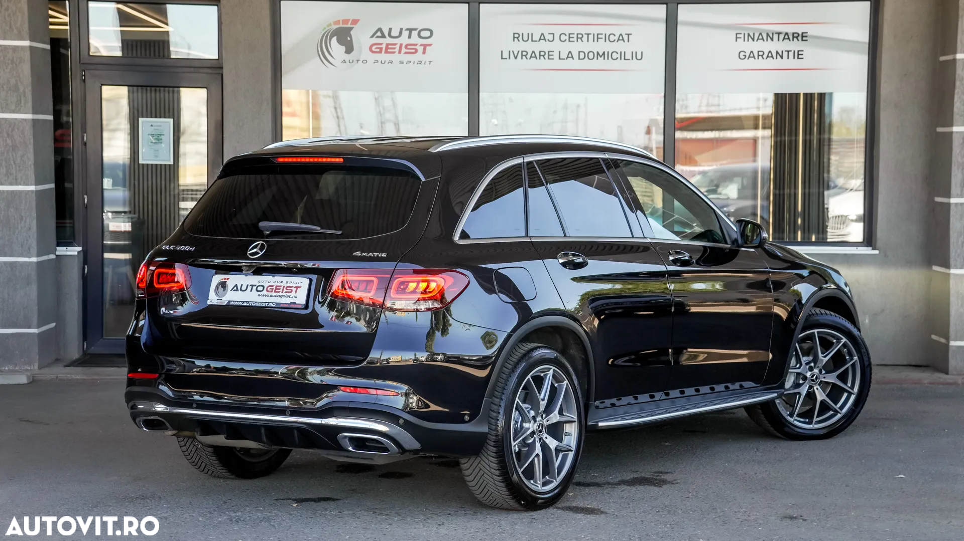 Mercedes-Benz GLC 300 d 4Matic 9G-TRONIC AMG Line - 6