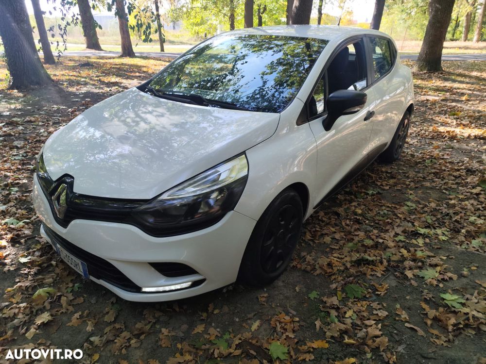 Renault Clio - 1