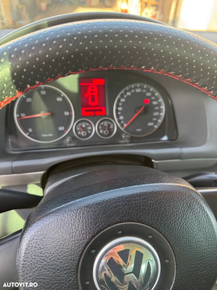 Volkswagen Touran 2.0TDI Trendline - 3