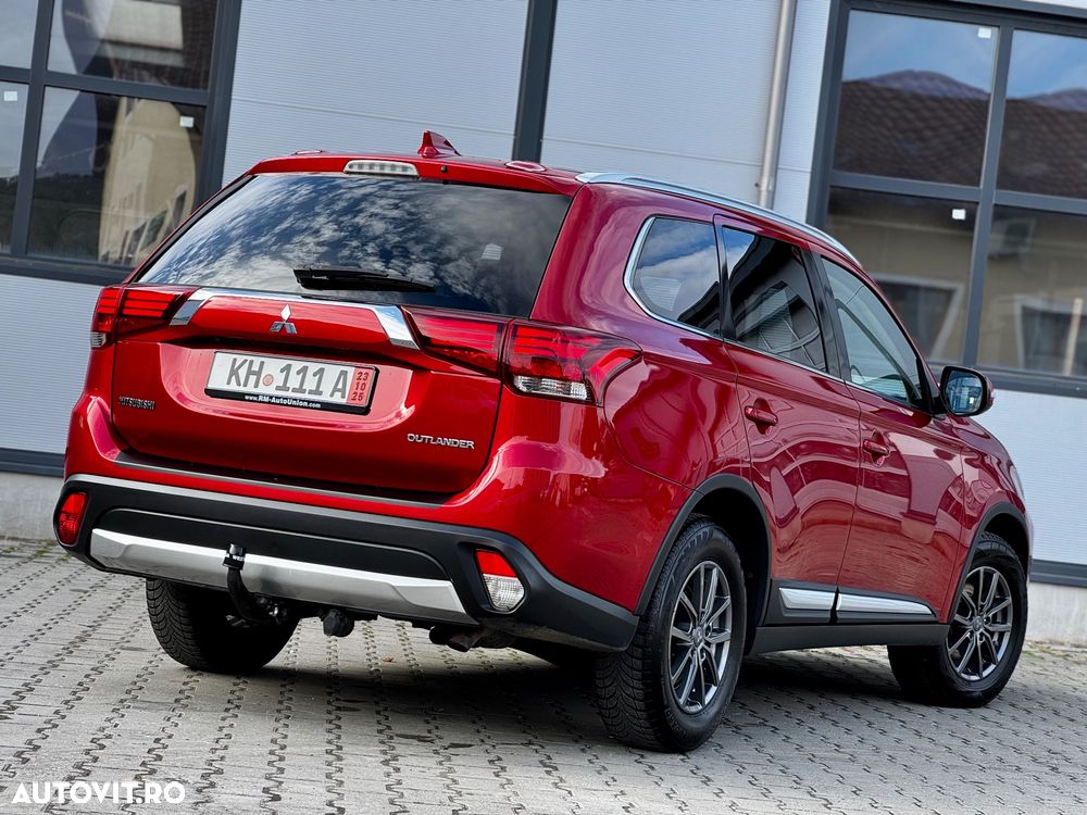 Mitsubishi Outlander 2.2 DI-D 4WD Automatik Edition+ - 25