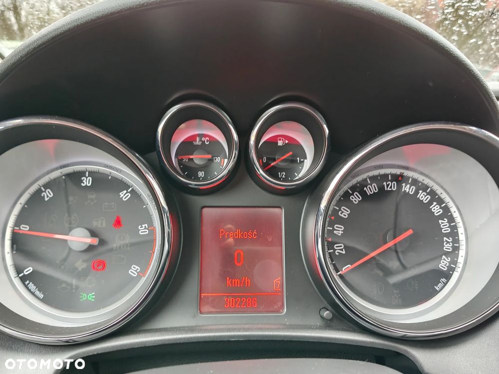 Opel Astra 1.7 CDTI Cosmo - 22