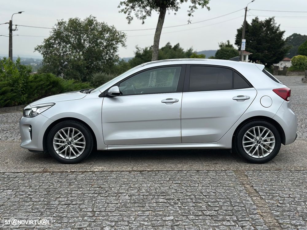 Kia Rio 1.2 CVVT Urban - 41