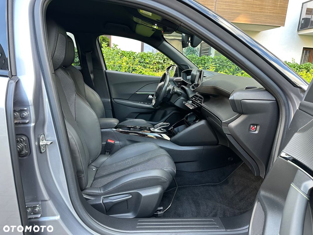 Peugeot 2008 1.2 PureTech GT S&S EAT8 - 24