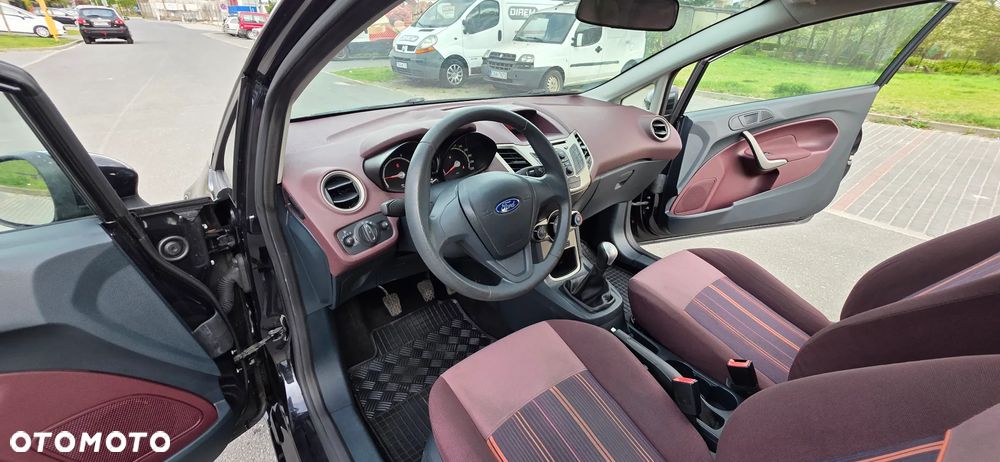 Ford Fiesta - 20