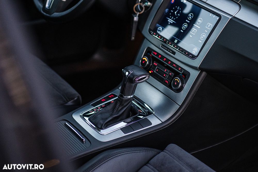 Volkswagen Passat Variant 2.0 TDI BlueMotion Technology Highline DSG - 15