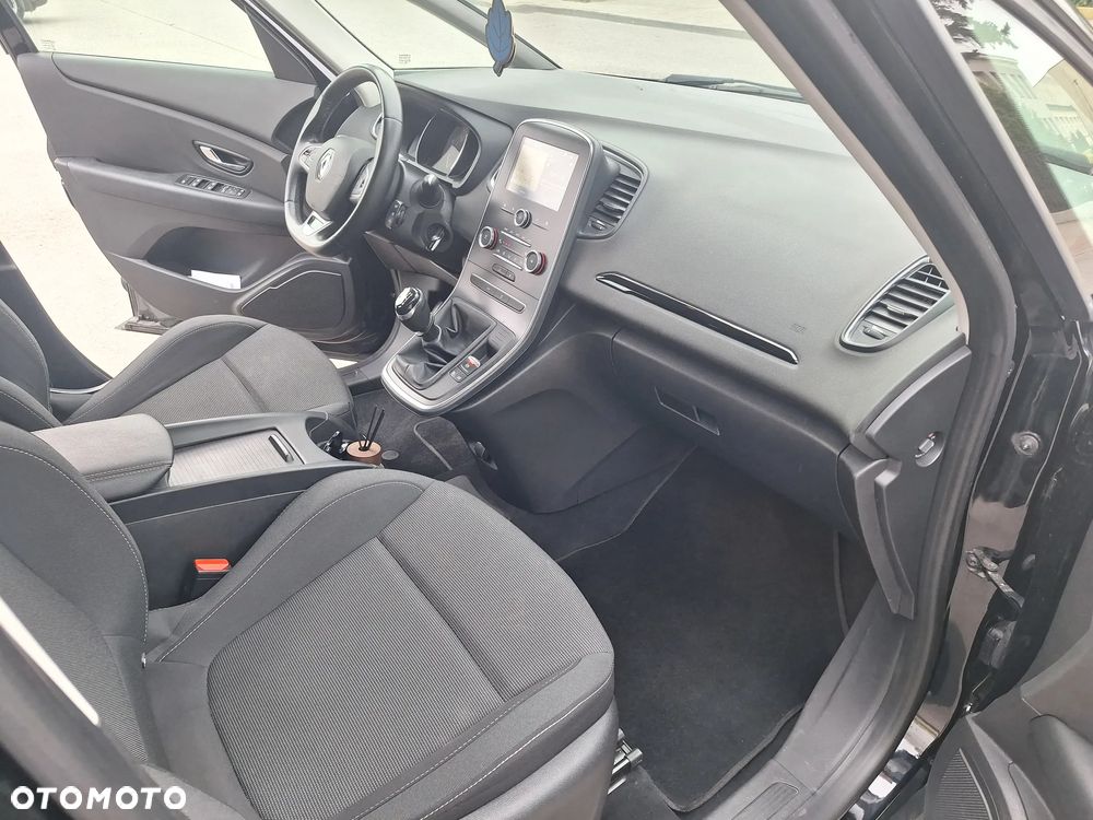 Renault Scenic - 16
