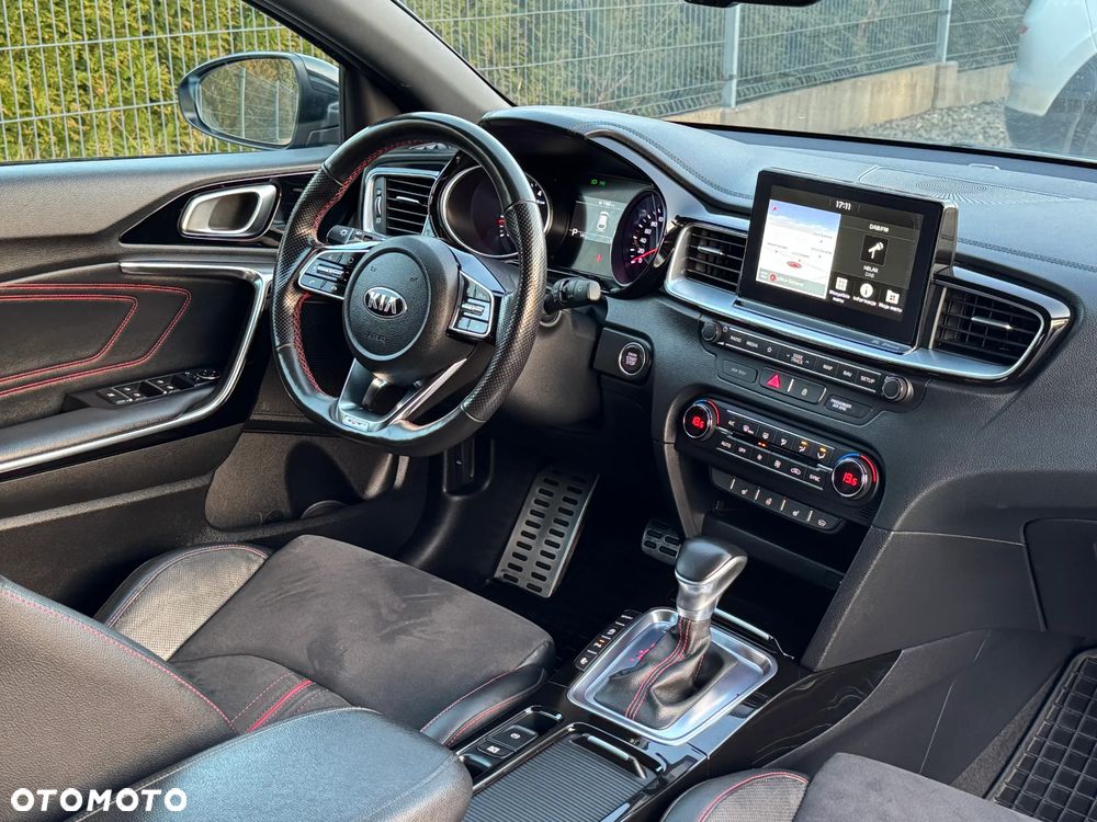 Kia ProCeed - 22