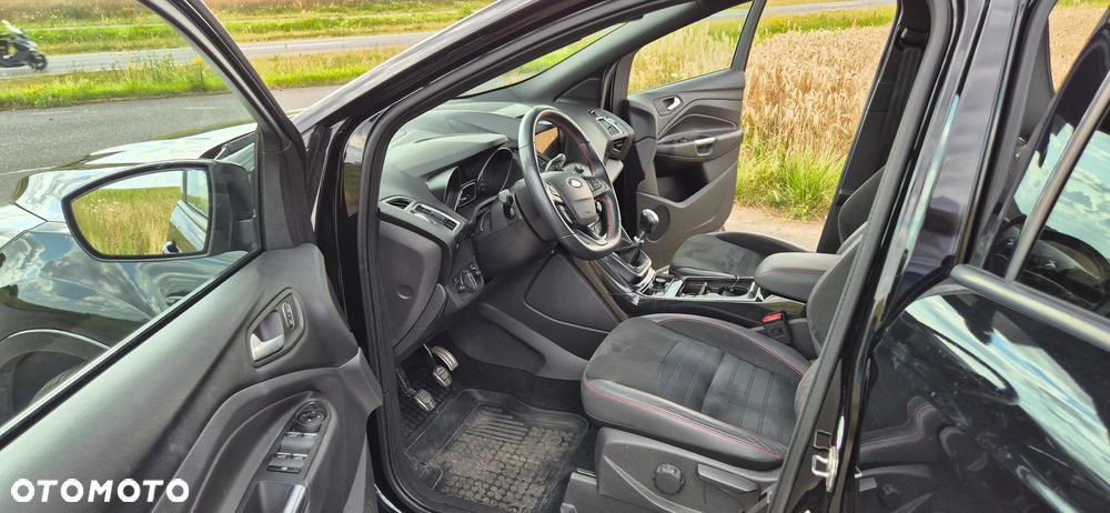 Ford Kuga 2.0 TDCi 4x4 ST-Line - 11