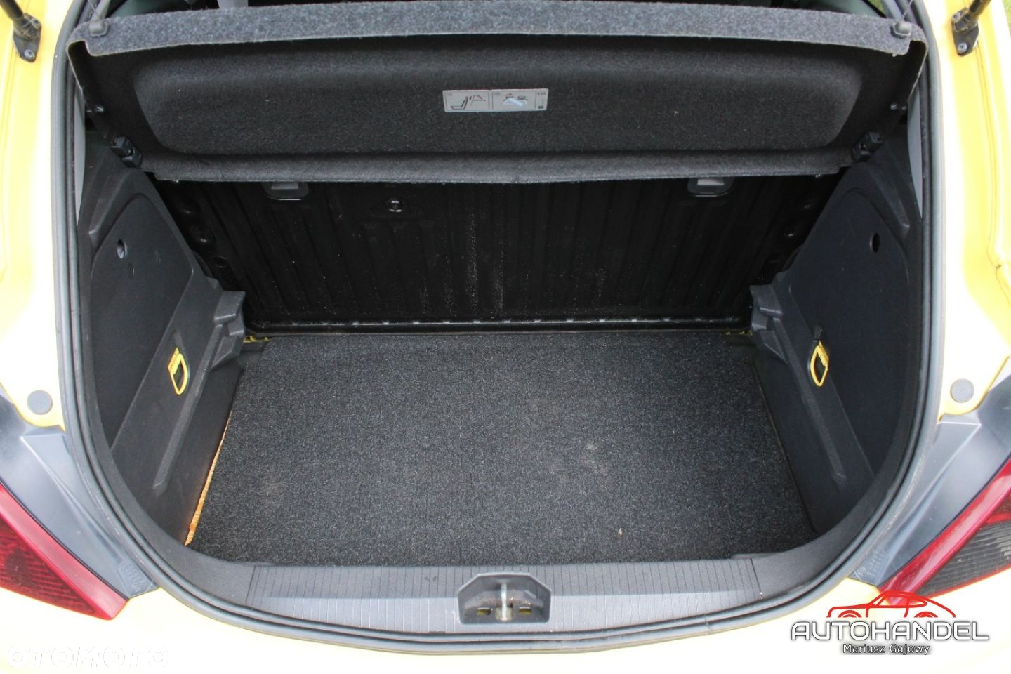 Opel Corsa - 22