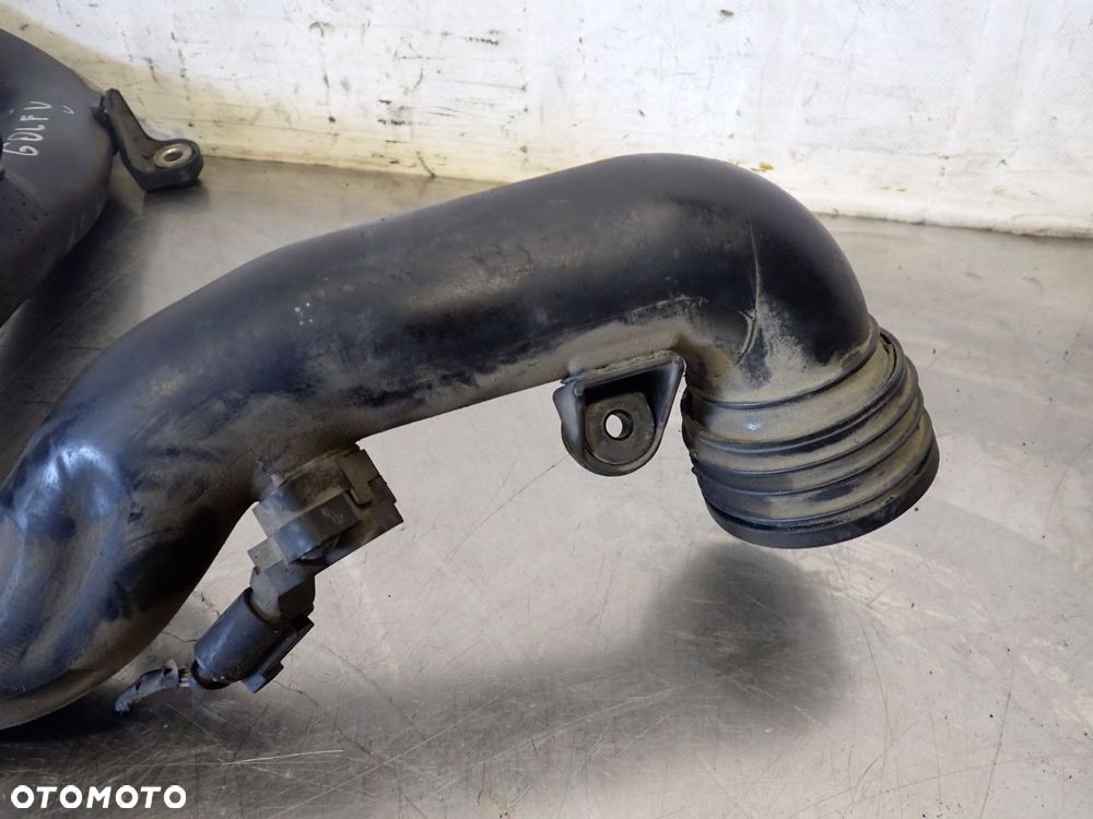 PRZEWÓD POWIETRZA VOLKSWAGEN GOLF V 1.9TDI - 2
