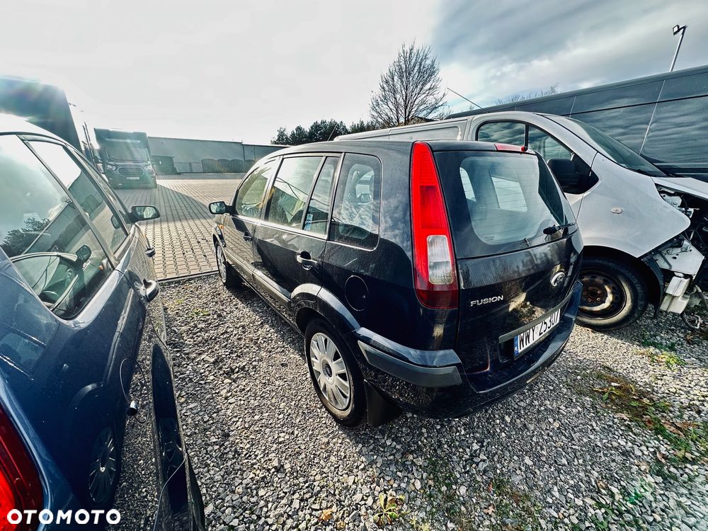 Ford Fusion - 3