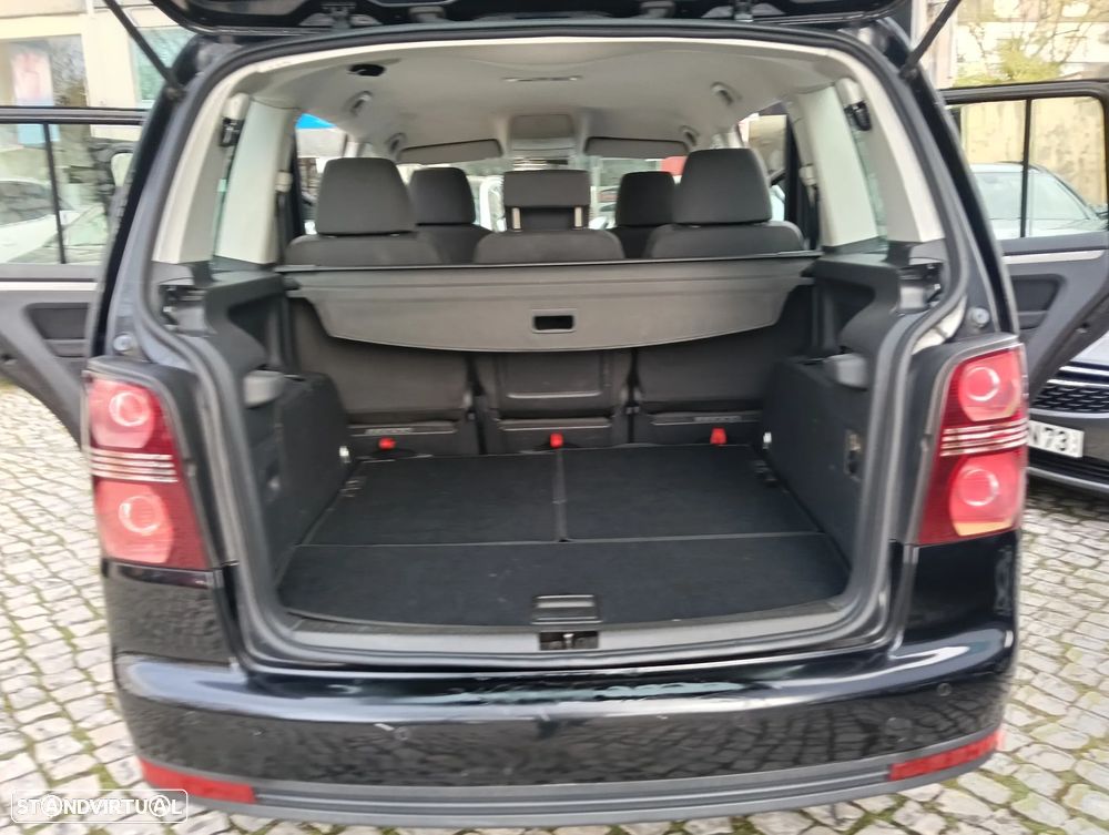 VW Touran 1.9 TDi Highline EC 7L - 3