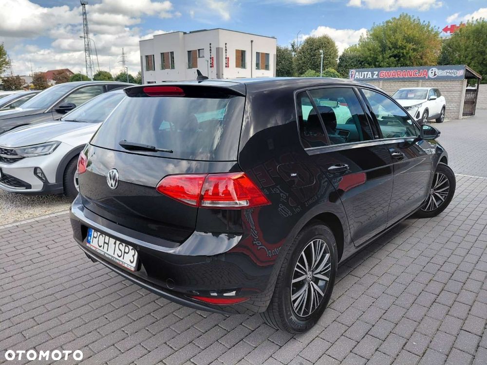 Volkswagen Golf - 8