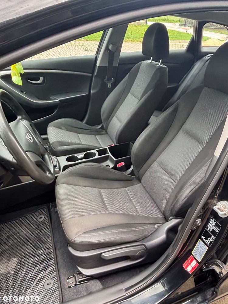 Hyundai i30 1.4 Classic + - 13