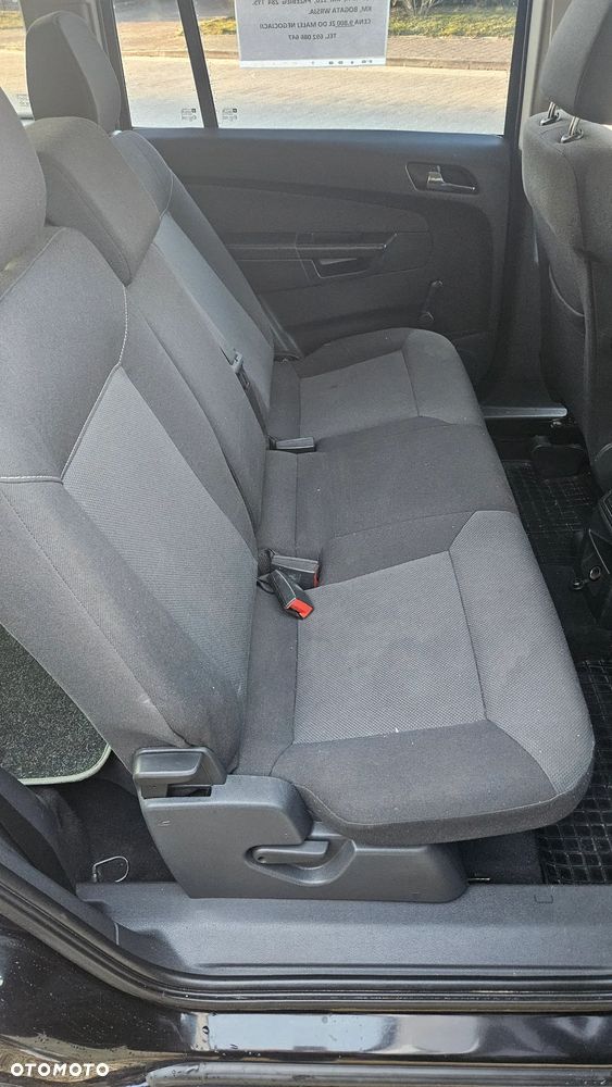 Opel Zafira - 14