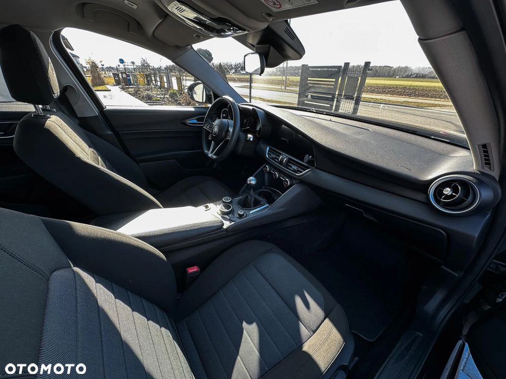 Alfa Romeo Giulia 2.2 D Turbo - 10