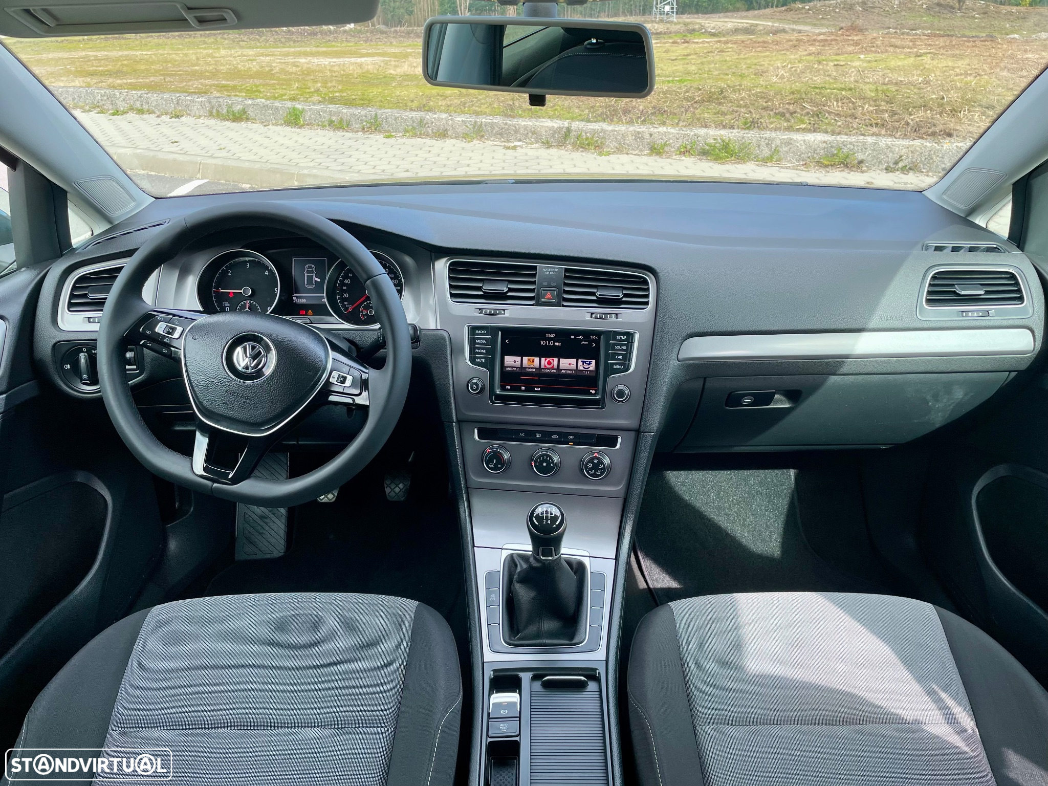 VW Golf 1.6 TDi Trendline - 33