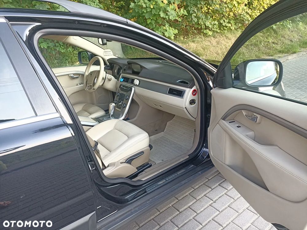 Volvo XC 70 - 9