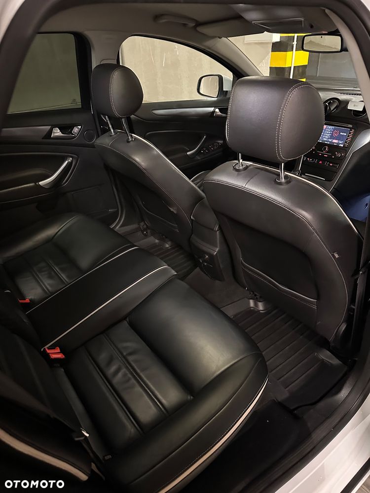 Ford Mondeo ver-1-6-tdci-start--stopp-titanium - 17