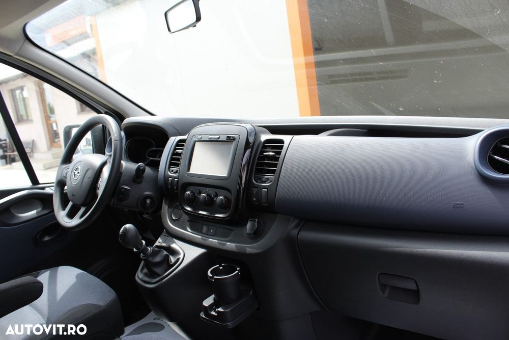 Opel Vivaro - 13