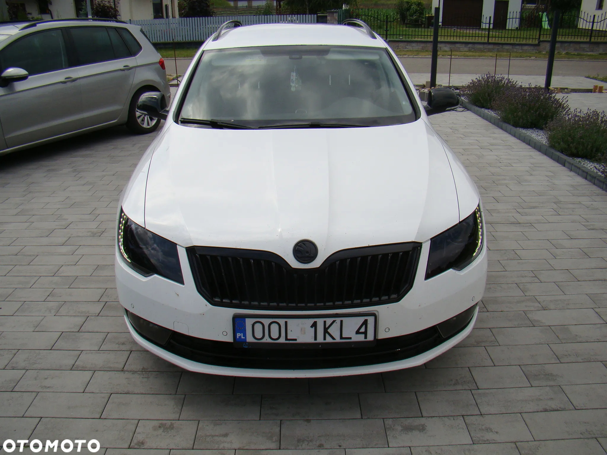 Skoda Superb 2.0 TDI Ambition DSG - 3